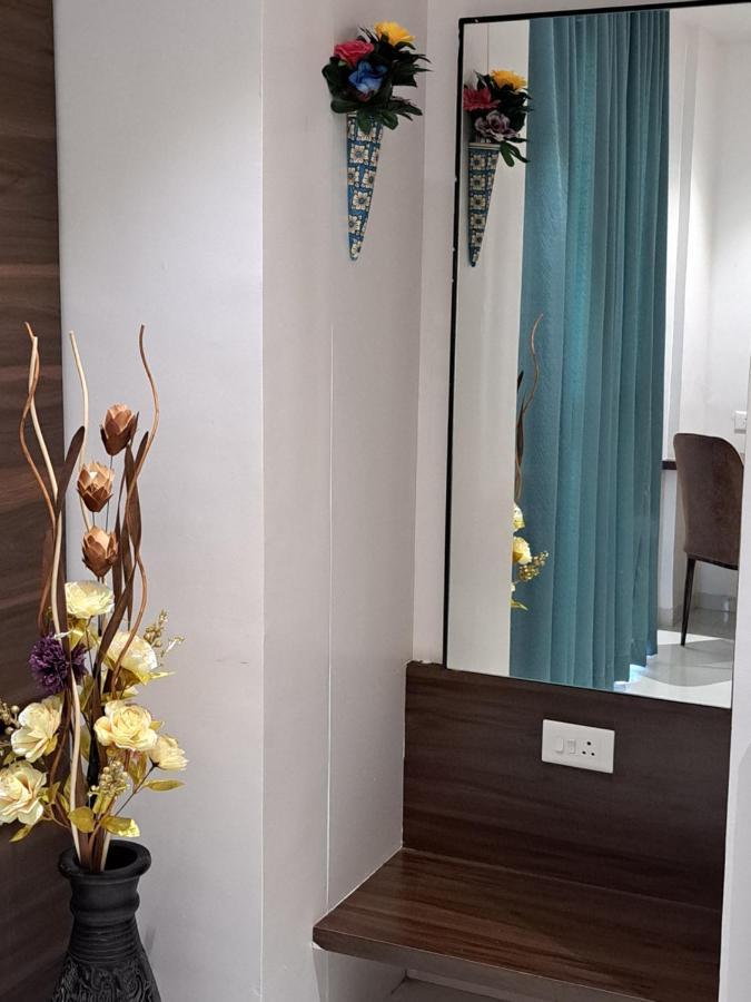 Bouquet Residency Hotel Nashik Exterior photo