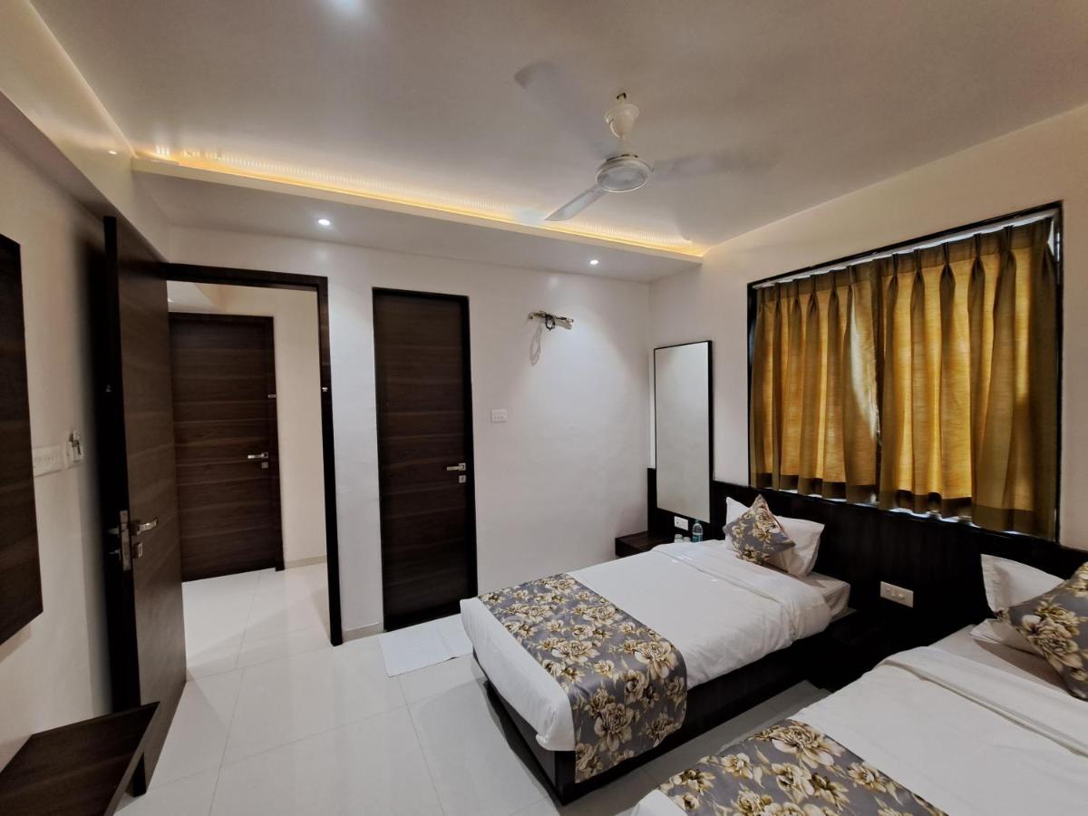 Bouquet Residency Hotel Nashik Exterior photo