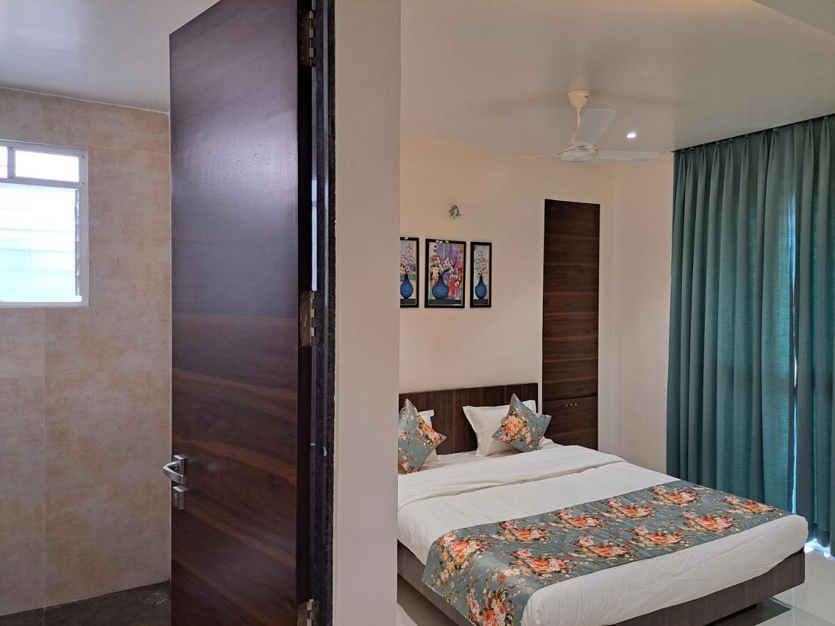 Bouquet Residency Hotel Nashik Exterior photo