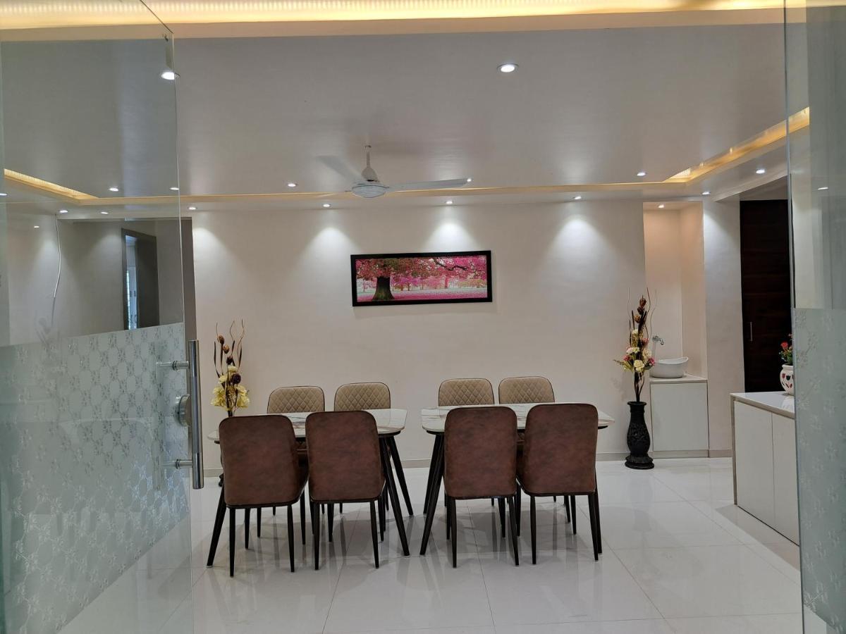 Bouquet Residency Hotel Nashik Exterior photo