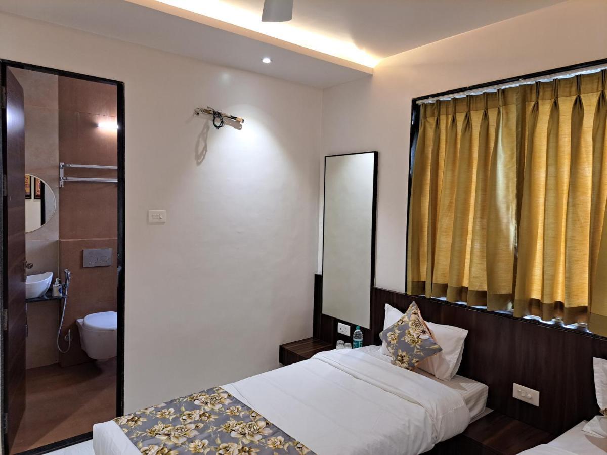 Bouquet Residency Hotel Nashik Exterior photo